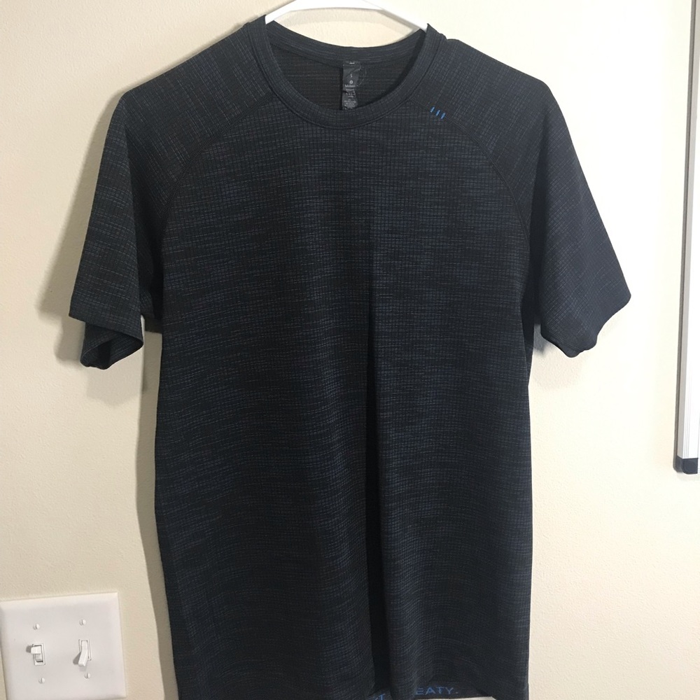 Lululemon metal vent tech
